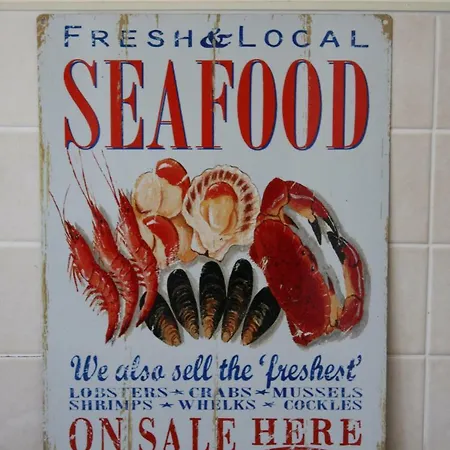 아파트 No3 By The Sea 휫비