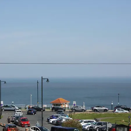 아파트 No3 By The Sea *